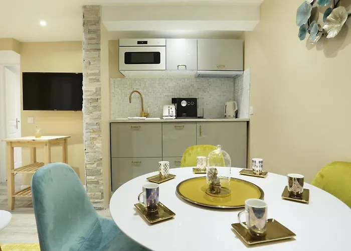 Rent A - St Honore * パリ