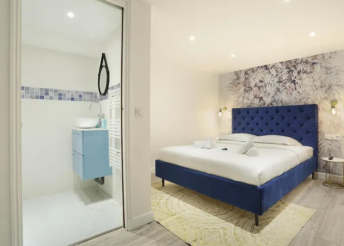 Rent A - St Honore パリ