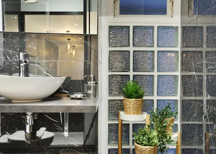 Rent A - St Honore *