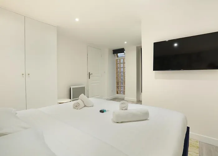 Rent A - St Honore パリ