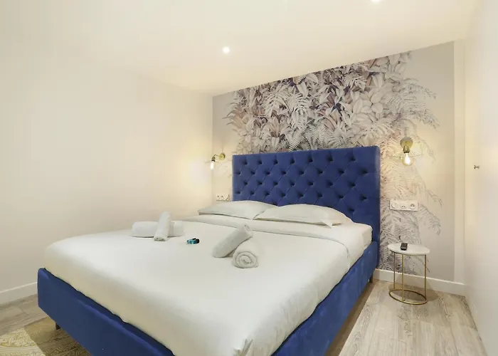 Rent A - St Honore パリ